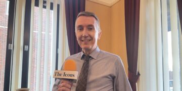 「劍橋現象」專家史密茨博士：一片荒蕪沼澤地，是這樣成為全球第一諾貝爾獎搖籃的！