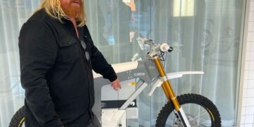 電動摩托車進入永續紀元！Cake 北美區總經理埃里克‧阿斯穆森：跟著我們征服陡峭山丘、疾馳崎嶇小徑！